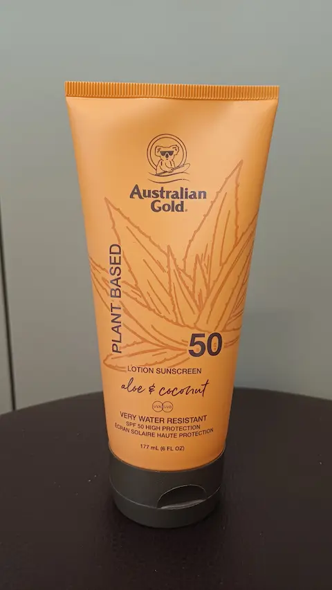 Cosmetico Solare Corpo ad azione protettiva dalle virtù anti età.